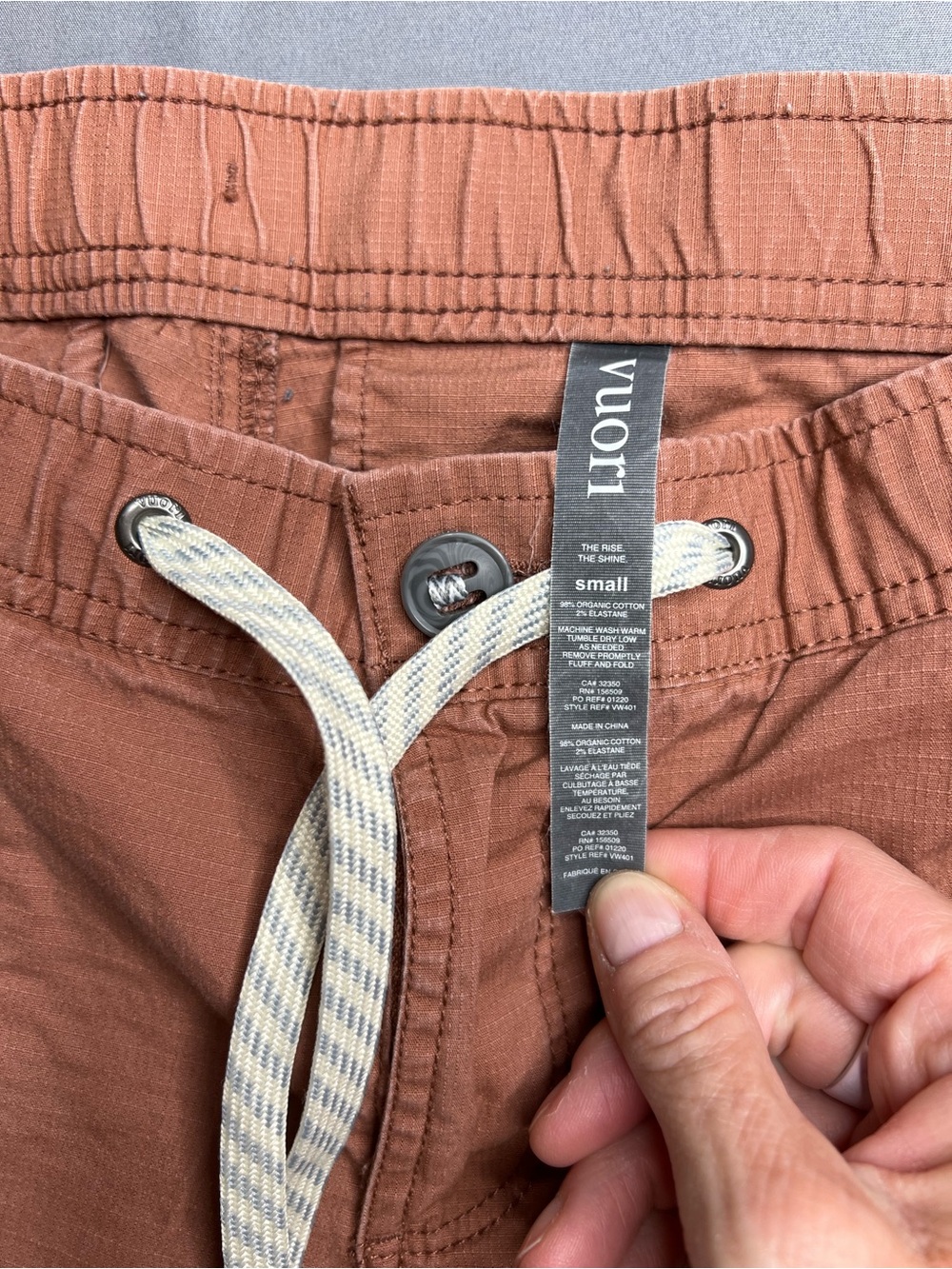 Vuori Ripstop Pants in Light Terracotta (“Terra”) color size Small
